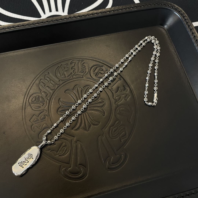 Ch**me He**ts necklaces